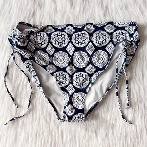 NWOT Bikini Bottoms Size XXL